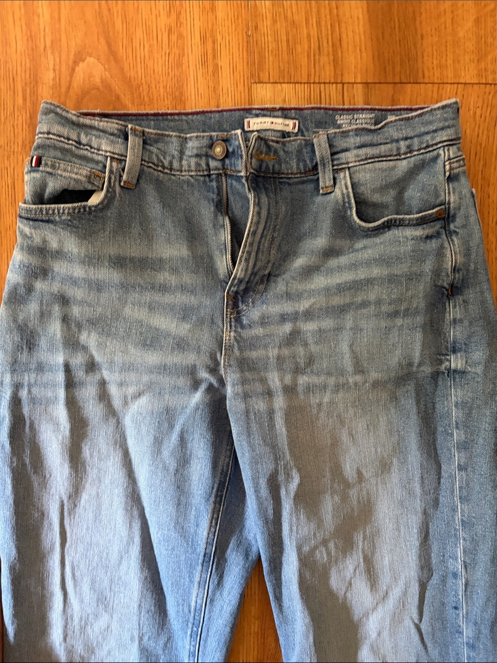 Tommy Hilfiger Classic Straight Women’s Light Blue Denim Jeans - Picture 2 of 9